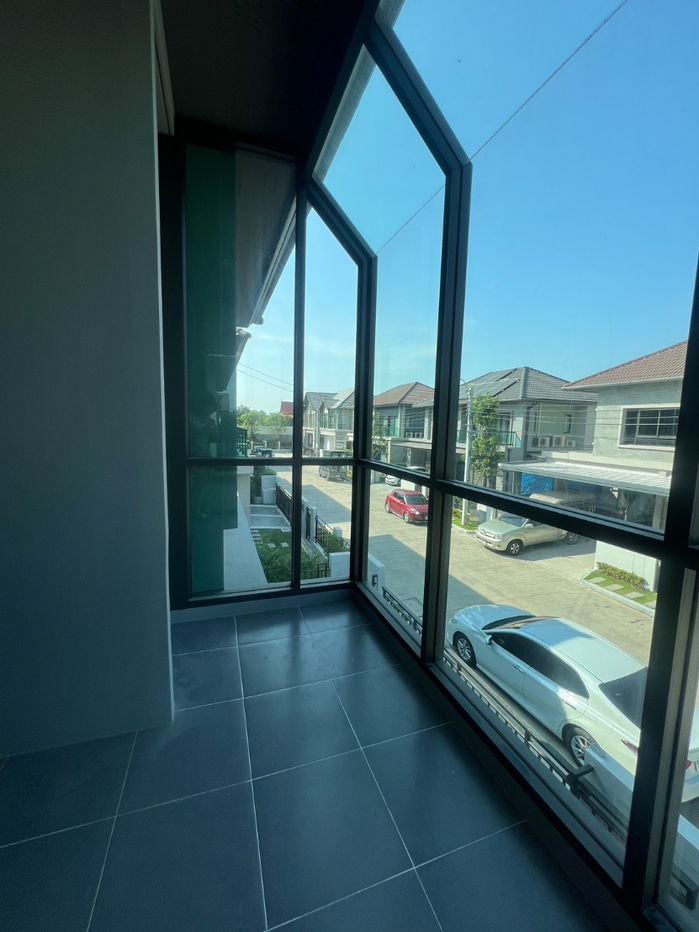 รูป ขายถูกกว่าโครงการ บ้านหรู บางกอก บูเลอวาร์ด พระราม 5 (50.3 ตร.ว.) 4นอน 3 น้ำ - รูปที่ 29/45