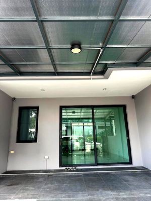 เช่าโฮมออฟฟิศ วิทยาลัยพยาบาลบรมราชชนนีนนทบุรี : 🏢 ให้เช่า โฮมออฟฟิศ 3 ชั้น โครงการโคราซอน ประชาชื่น (CORAZON Prachachuen) 2 ห้องนอน 3 ห้องน้ำ ทำเลดีมาก! หน้าบ้านติดสระว่ายน้ำสโมสร 