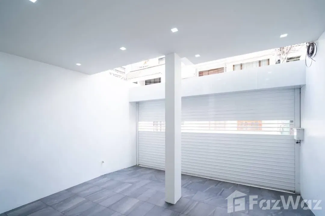 รูป ขาย ทาวน์เฮ้าส์ 4 ห้องนอน ใน คลองเตยเหนือ, กรุงเทพมหานคร 5792743 - รูปที่ 3/18