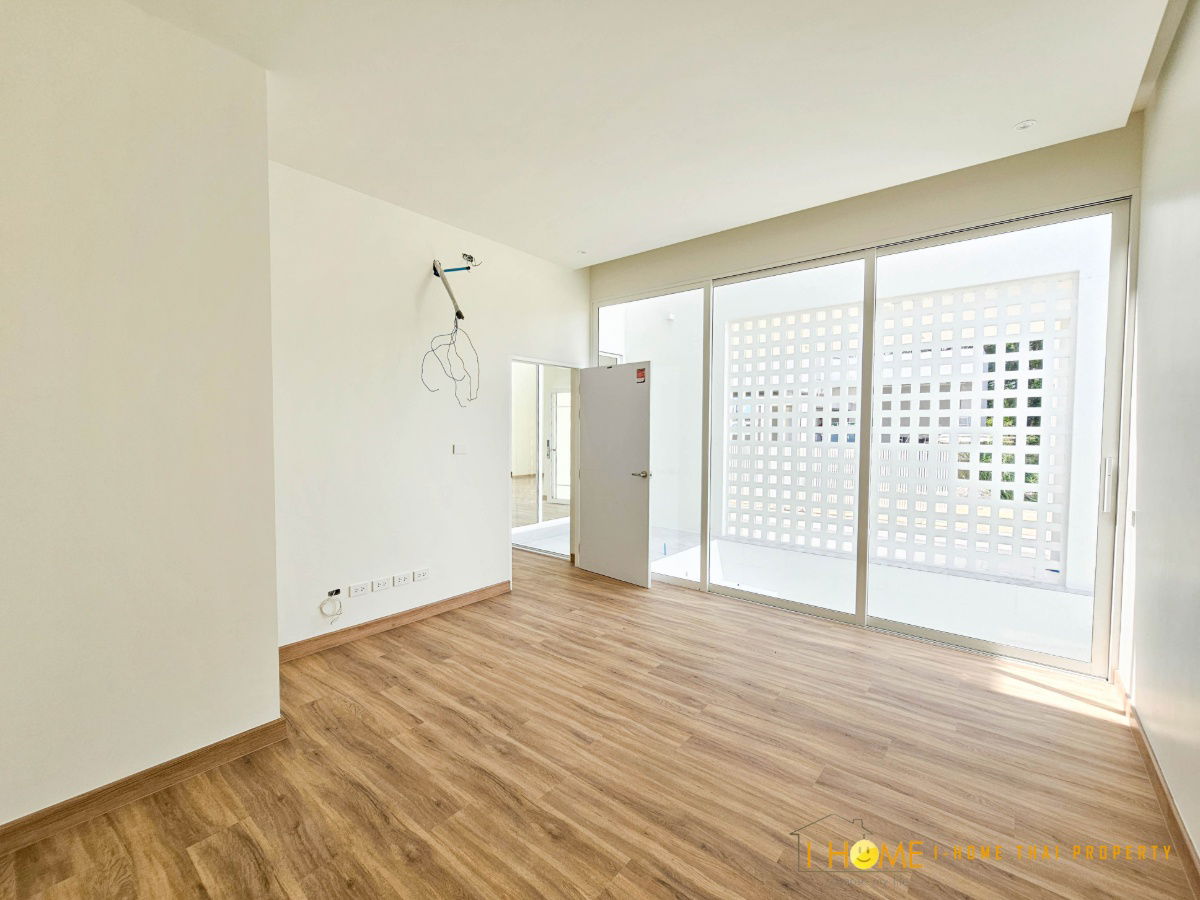 picture Two-story pool villa for sale 4 bedrooms 3 bathrooms and 3 parkings. - 14/31