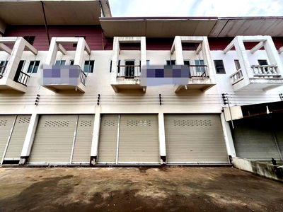 Shophouses for sale Lamphang : FOR SALE  COMMERCIAL BUILDING PROPERTY  970000 BAHT.