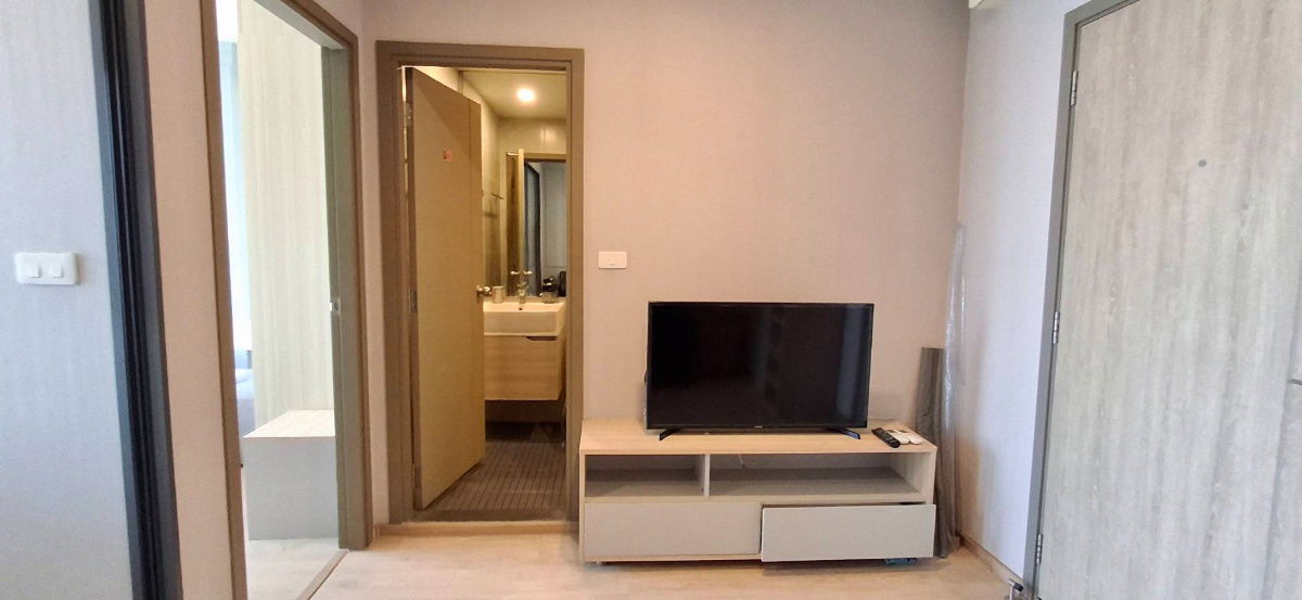 รูป Ideo o2 ห้อง 1 นอน 1 น้ำ ชั้น 18 ตึกB 35ตรม เช่า 13000/ด.ติดต่อ โทร/ไลน์ :0636262722 - รูปที่ 4/8