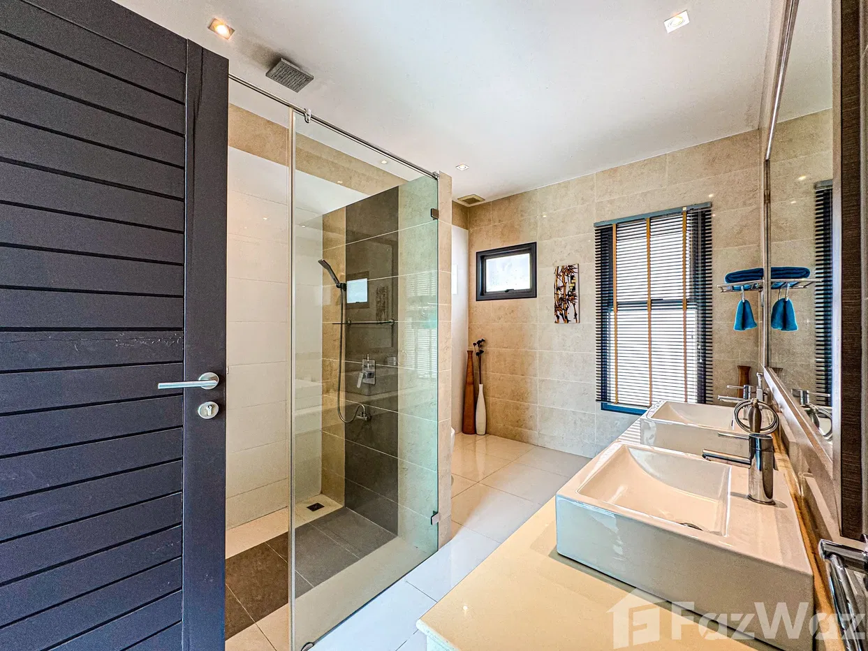 picture 4 Bedroom Villa for sale in Rawai, Phuket 5827055 - 31/51