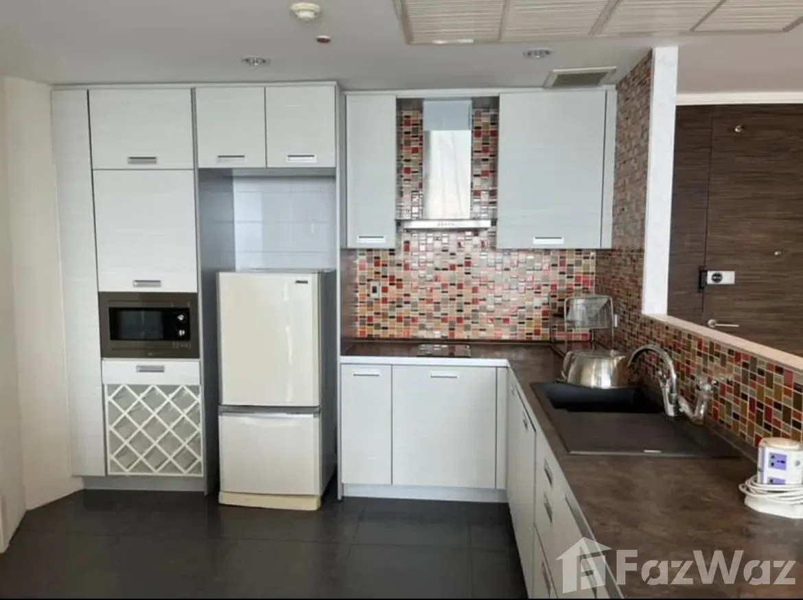 picture Riverside Luxury Condo – Freehold Foreign Quota 5835894 - 9/11