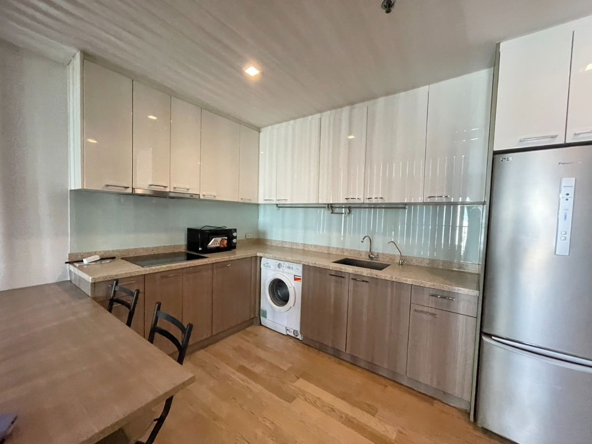 รูป ว่างพร้อมเช่า ห้อง สูตดิโอ 41 ตรม ห้องรีโนเวทใหม่ มีอ่างอาบน้ำ - รูปที่ 7/10