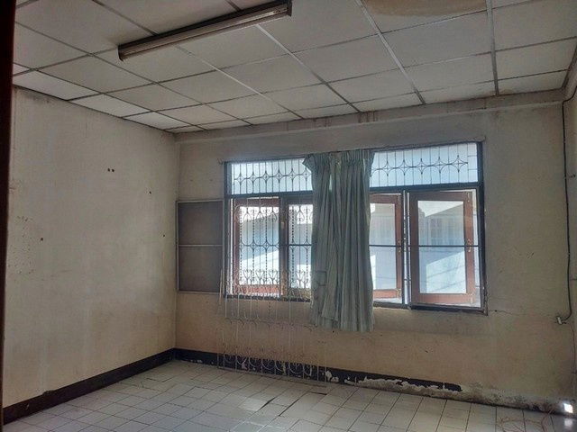 picture FOR SALE COMMERCIAL BUILDING PROPERTY 100000 BAHT. - 8/8