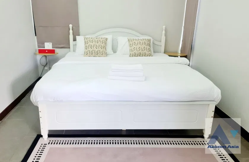 รูป 🔼🔽 AccomA 📩 Pink-Themed Home with Artistic Character (1914114) - รูปที่ 12/20