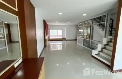 picture 1 Bedroom Townhouse for sale in Nawamin, Bangkok  5767461 - 2/5