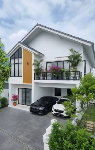 📢 ปล่อยเช่าบ้านใหม่หลังใหญ่ สไตล์โมเดิร์นหรู ใกล้กาดฝรั่ง หางดง เชียงใหม่