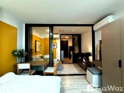 Condos for sale : Studio for sell at XT Huaikhwang 5802383