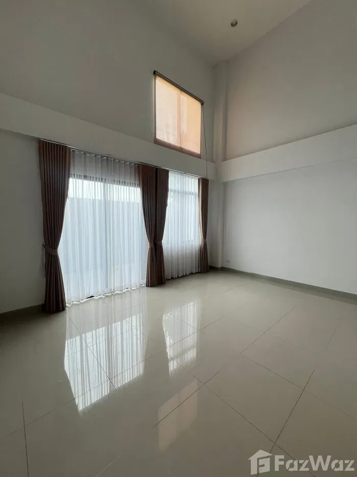 picture Townhome for Rent 3.5 Storey 5776081 - 8/15