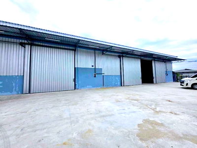 เช่าโรงงาน นิคมสินสาคร : ถ.เอกชัย-พระราม2 สถานีรถไฟบางน้ำจืด 350 ม เลียบคลองบางน้ำจืด 1.3 กม. 112ตร.ม ให้เช่าโกดัง โรงงาน พร้อมออฟฟิศ เดินทางสะดวก.