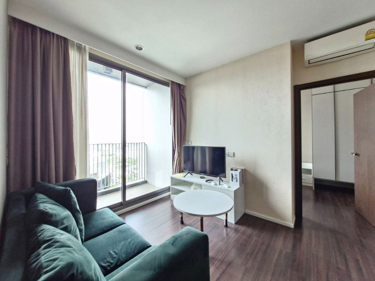 picture Wisdom Inspire 2 bedrooms, 2 bathrooms, size 53 sq m, 18th floor, rent 27000/month. Contact Tel/Line: 0636262722 - 5/6