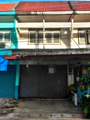 Shophouses for sale : FOR SALE  COMMERCIAL BUILDING PROPERTY  100000 BAHT.