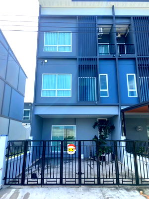 ทาวน์โฮมให้เช่า : ✨ Townhome 3 ชั้น แปลงมุม หมู่บ้านสัมมากร อเวนิว สุวรรณภูมิ 4 ห้องนอน 4 ห้องน้ำ บ้านสวยสภาพใหม่ ทำเลทอง พัฒนาชนบท 3 เดินทางสะดวก