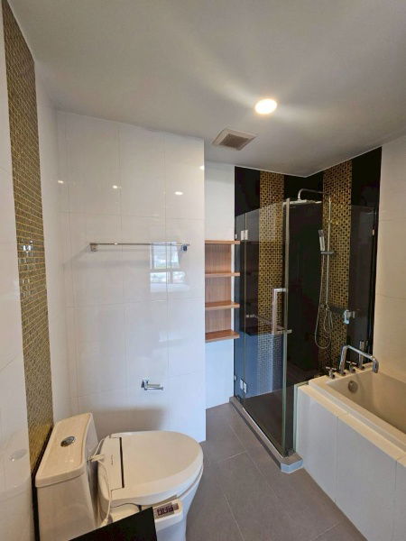 picture Plus Condo Sriracha for rent, great price, beautiful room, fully furnished, move in Ready - 6/14