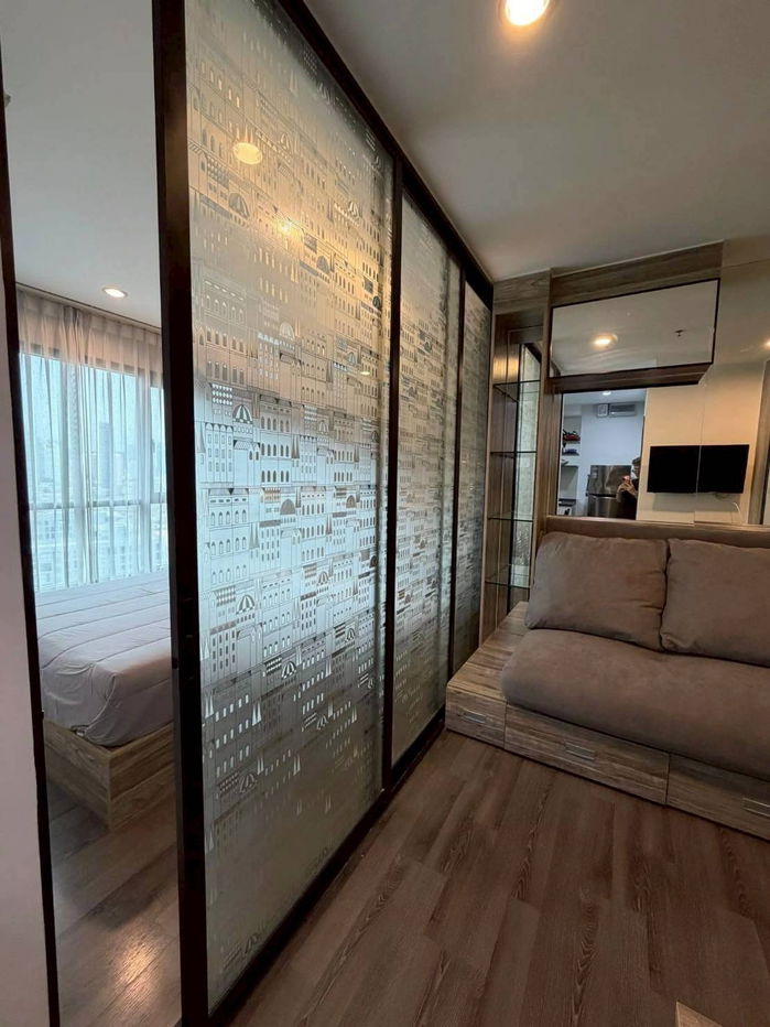 รูป The base park west 1B1B ชั้น 15 ขนาด 26 ตร.ม เช่า 13,000 บาท/เดือน เฟอร์และเครื่องใช้ไฟฟ้าครบ - รูปที่ 2/7