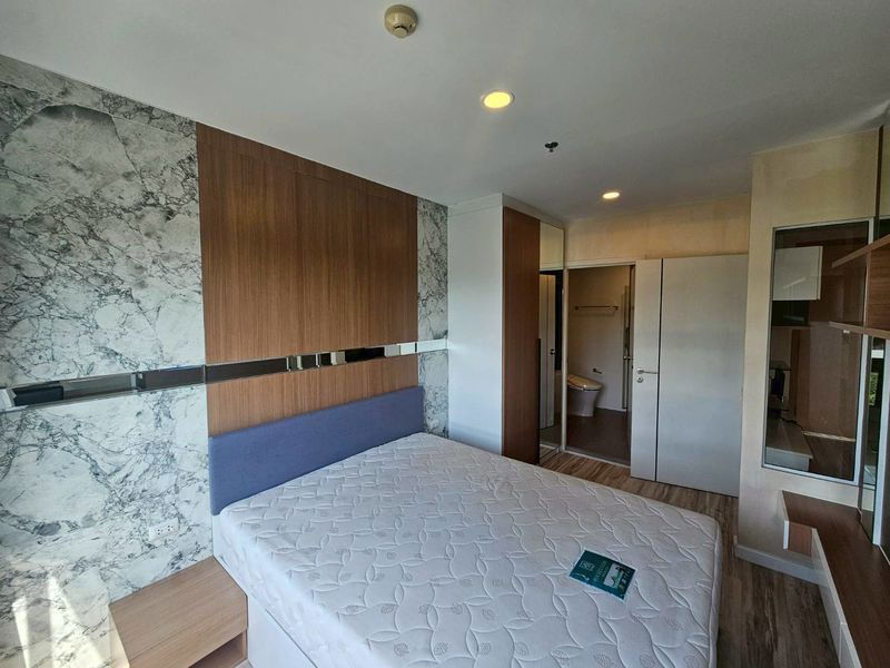 picture Plus Condo Sriracha for rent, great price, beautiful room, fully furnished, move in Ready - 2/14