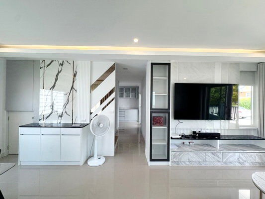 picture FOR RENT GRANDE PLENO MEGA BANGNA / 3 bedrooms 3 bathrooms / 40 Sqw. 145 Sqm. **53,000** NEW HOUSE. CLOSE TO MEGA BANGNA - 3/13