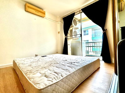 Condos for sale Bang Na : Below Market Price For SALE Parkland Bang Na Studio 38sqm 7Fl Bldg12 Fully Furnished Ready to Move Condo Near Central Bang Na