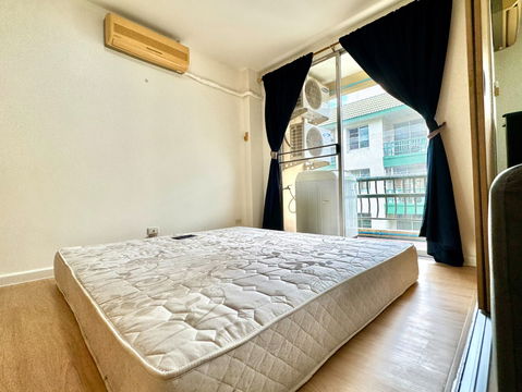Below Market Price For SALE Parkland Bang Na Studio 38sqm 7Fl Bldg12 Fully Furnished Ready to Move Condo Near Central Bang Na