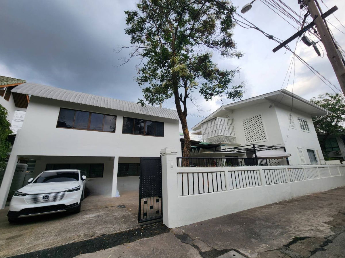 picture Single house in Ladprao Soi 9, 5B6B, Area size 80 sq.wah, rent 120,000 THB/month, fully furnished. - 3/32