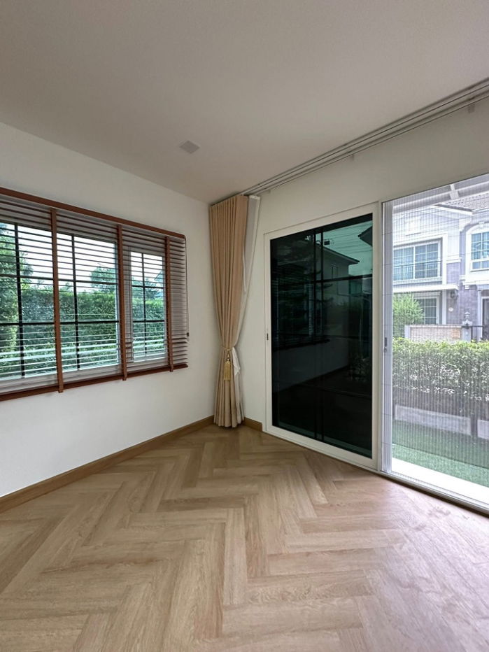 รูป ให้เช่า ✨🏡 บ้านเดี่ยวรีโนเวทใหม่ “เพรสทีจ ฟิวเจอร์–รังสิต” 🌿 บ้านสวยดีไซน์โมเดิร์น บรรยากาศอบอุ่นเป็นส่วนตัว - รูปที่ 9/17