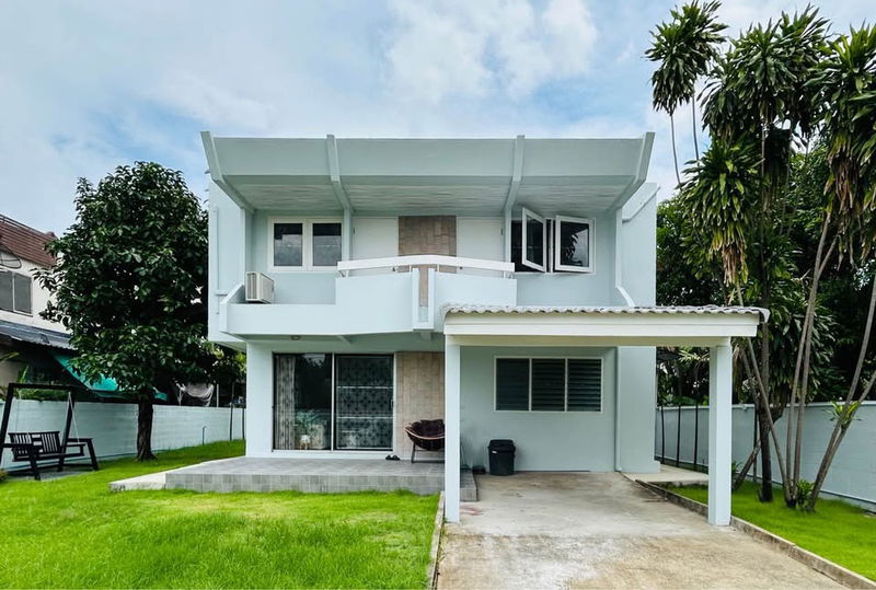 บ้านเดี่ยวให้เช่า : ให้เช่าบ้านเดี่ยวพร้อมสวนส่วนตัว ย่านพัฒนาการ