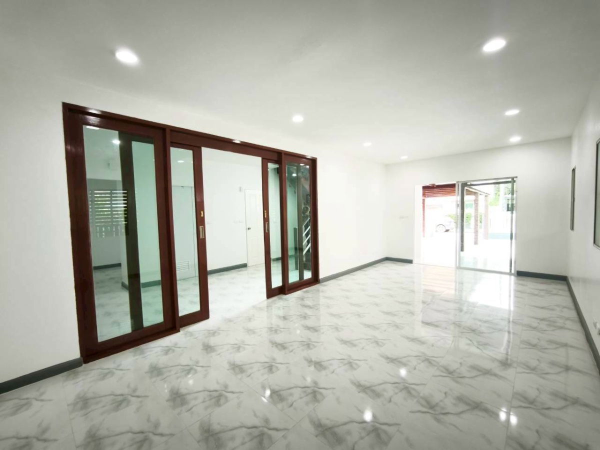 รูป ขายบ้านเดี่ยว 2 ชั้น ตกแต่งใหม่หลังมุม พร้อมมอยู่ หลังใหญ่ โครงการ #พฤกษาวิลเลจ10 พระราม5-บางใหญ่ - รูปที่ 13/28