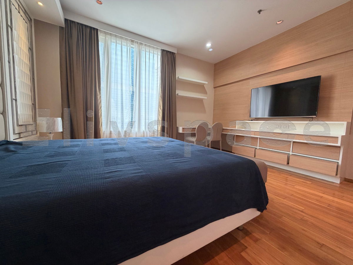 picture ▚ LD137ツ For Rent: The Empire Place, in the heart of Sathorn, 3 Bedrooms, Rare Unit, Special Price ⭐ - 6/16