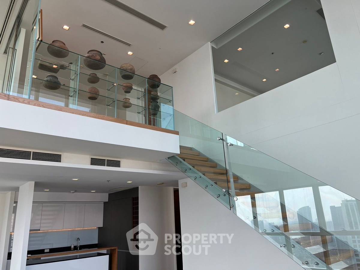 picture 3-BR Condo at The River Condominium near BTS Saphan Taksin (ID 2184976) - 3/5