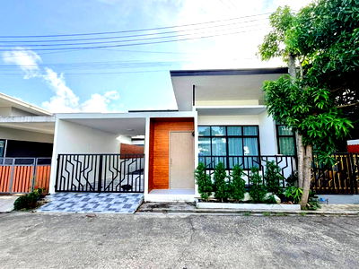 Townhouses for sale Chao Fah Tawan Tok Road Phuket : Smart @ Chalong For Sell WR-03955