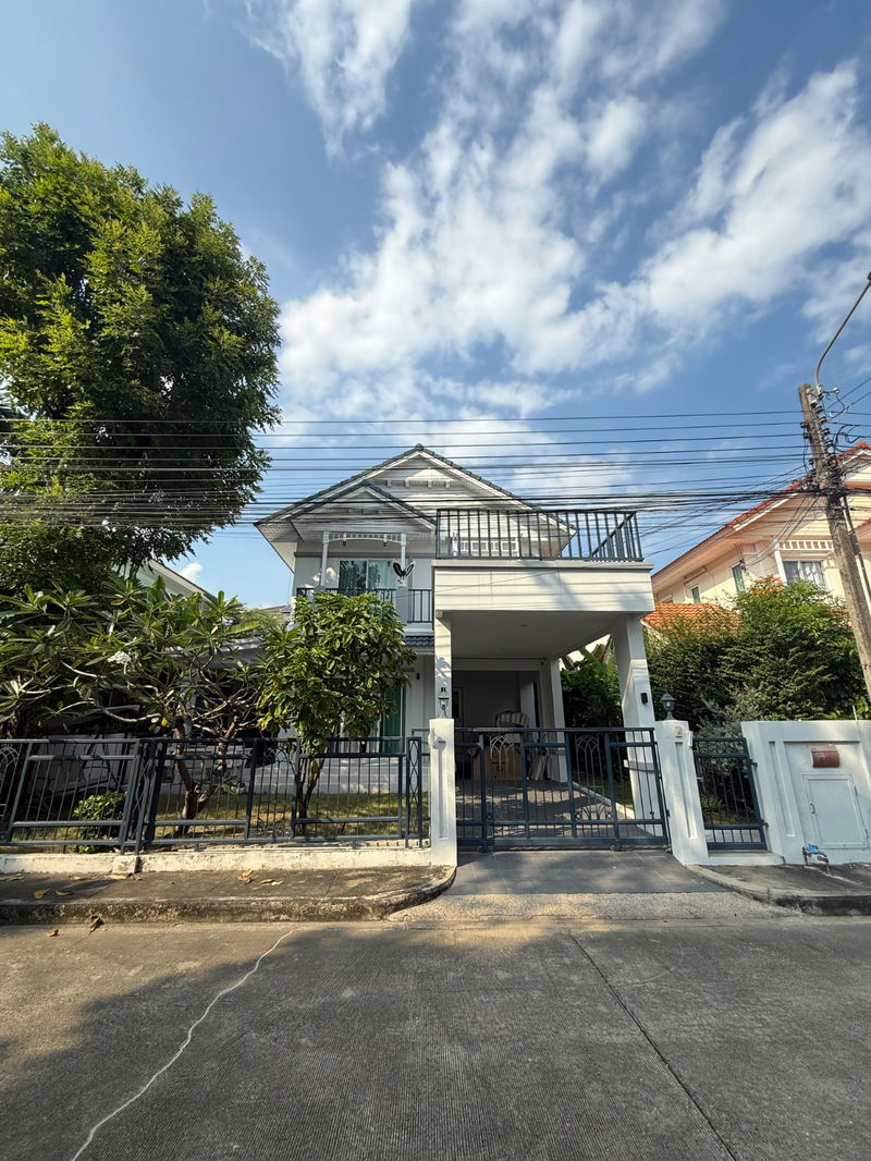 Houses for sale : For sale single house Perfect Place Sukhumwim 77 Suvarnabhumi
