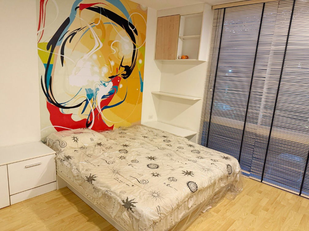 รูป ขายด่วน! The IRIS Rama 9 - Srinakarin (ดิ ไอริส พระราม 9 - ศรีนครินทร์) ราคา 1.4 ล้านบาท ขนาด 32.32 ตร.ม. ชั้น 2 วิวสวน - รูปที่ 3/11