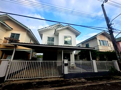Twin houses for sale Eastern Asia University : sss519 Semi-detached house for sale, Sinsap 2, Rangsit Khlong 4. Renovated and ready to move in.