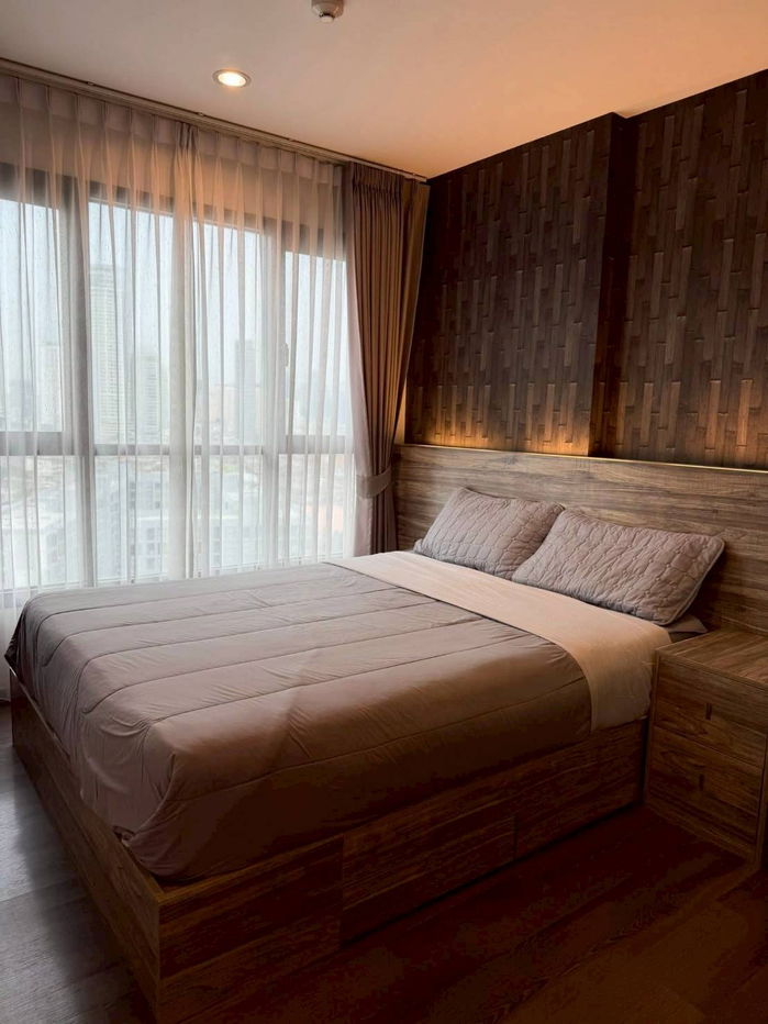 รูป The base park west 1B1B ชั้น 15 ขนาด 26 ตร.ม เช่า 13,000 บาท/เดือน เฟอร์และเครื่องใช้ไฟฟ้าครบ - รูปที่ 1/7