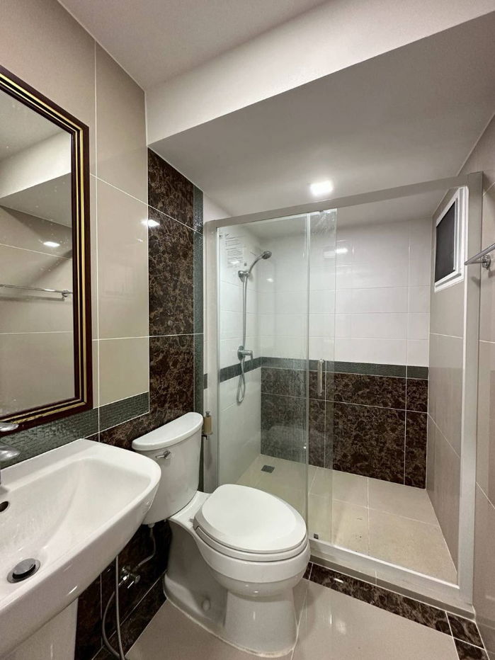 รูป ให้เช่า ✨🏡 บ้านเดี่ยวรีโนเวทใหม่ “เพรสทีจ ฟิวเจอร์–รังสิต” 🌿 บ้านสวยดีไซน์โมเดิร์น บรรยากาศอบอุ่นเป็นส่วนตัว - รูปที่ 6/17