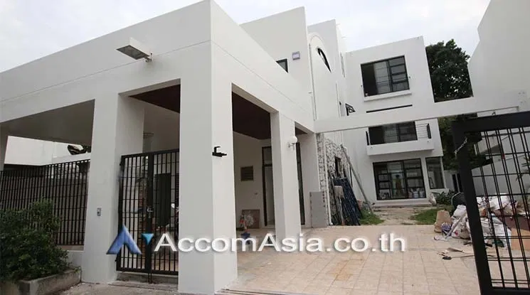 picture 🔼🔽 AccomA 📩 4 BR House @The Noble Ekkamai 22 (50133) - 1/14
