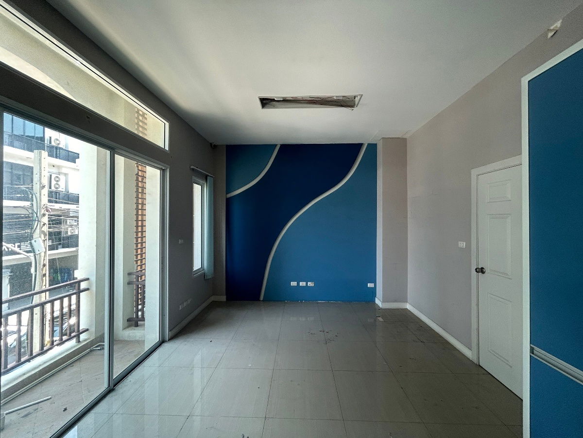 รูป BB 8686 : พรีเมี่ยมเพลส (เอกมัย-รามอินทรา 2) - รูปที่ 30/67