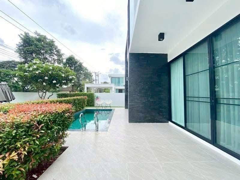 picture Luxury pool villa for sale in Wang Tan Village, usable area 284 sq m, 4 bedrooms, mountain view - 3/6