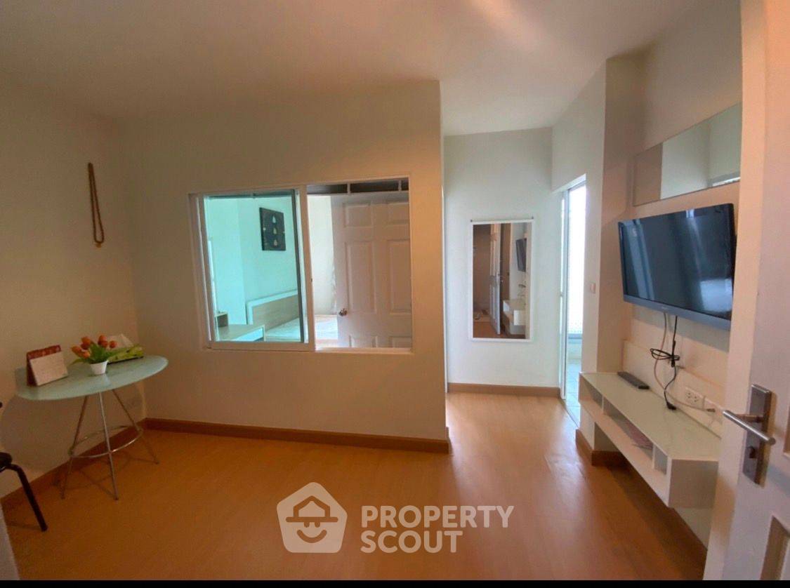 รูป คอนโด 1-ห้องนอน ที่ ไลฟ์ แอท รัชดา-ห้วยขวาง ใกล้ MRT สุทธิสาร (ID 2421286) - รูปที่ 3/7