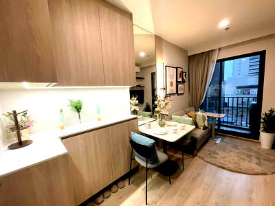 คอนโดให้เช่า : New Rent 1  Studio 1baht 27 sqm Nue District Rama 9 :  city view can nego a bit
