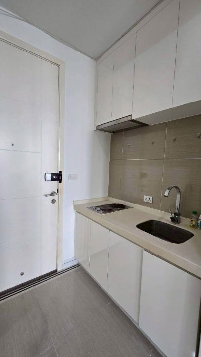 รูป ให้เช่า Studio ชั้น 23 วิวสวย ที่ TC Green Rama 9 พระราม 9 – ครบเฟอร์ 11,000 บาท/เดือน - รูปที่ 8/14