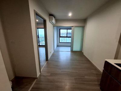 ขายคอนโด : ขายห้องเปล่าแบบมีห้องอเนกประสงค์ รีโนเวทใหม่