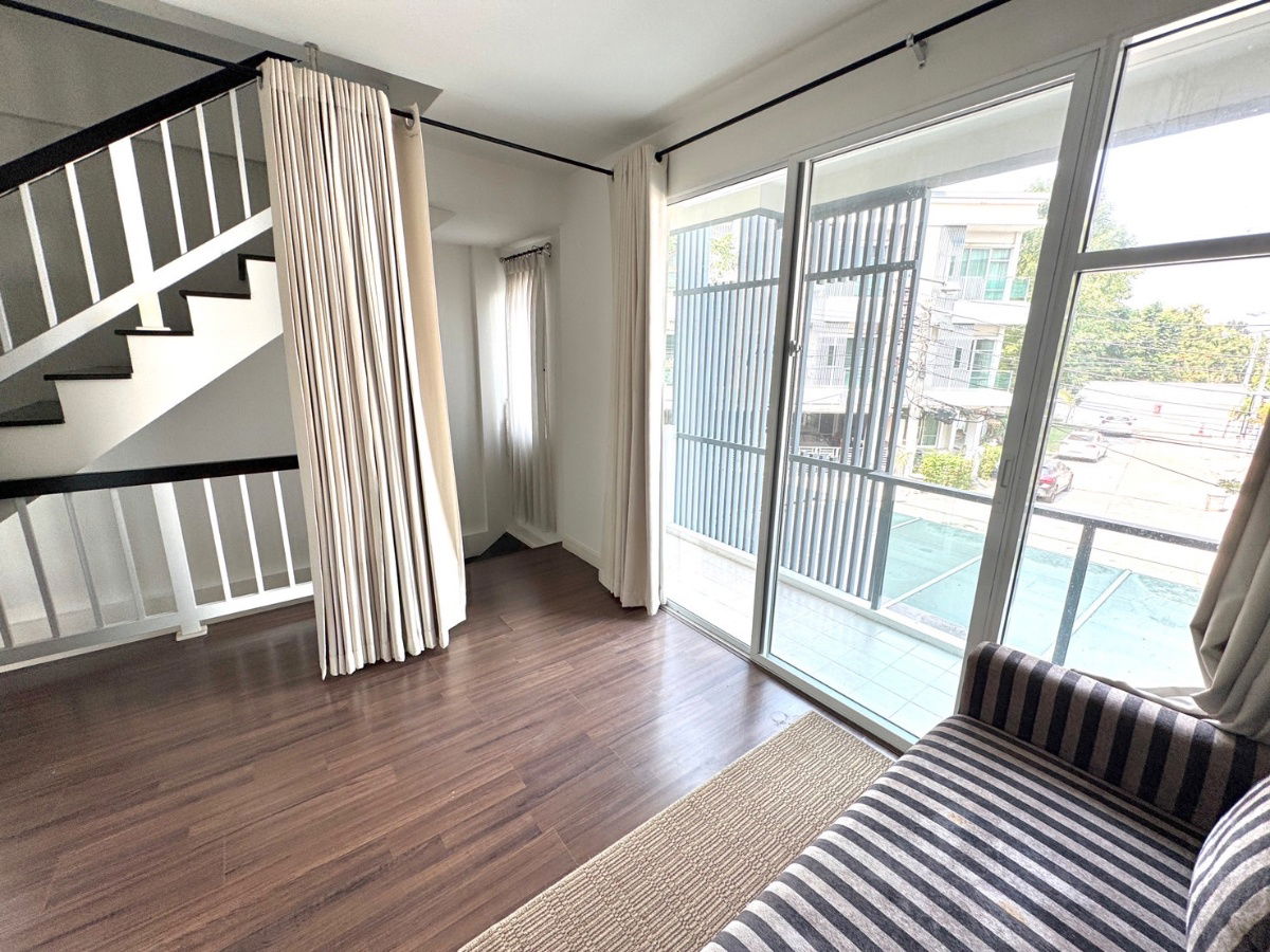 picture Sale Townplus X Lat Phrao 21 sq m. 3 floors 3 bedrooms 3 bathrooms 5.9 million baht - 7/15