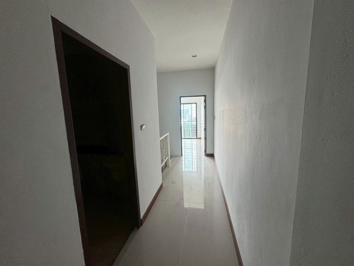 รูป JK2 6483731 : โมเดิร์นแกรนด์ 9 - รูปที่ 13/15