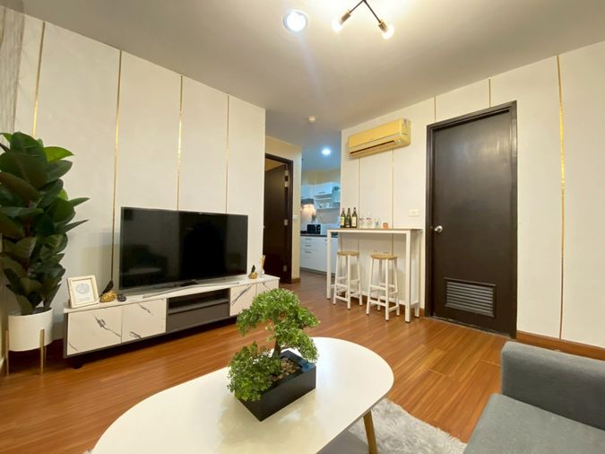 For rent Diamond Ratchada (Owner Post) 35 sq m. Price 13,900 baht, furniture, electrical appliances. Ready!!!!!