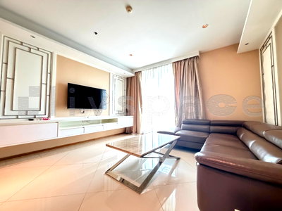 คอนโดให้เช่า : ▚ LD137ツ สำหรับเช่า The Empire Place ใจกลางสาทร 3 ห้องนอน Rare Unit ราคาพิเศษ ⭐