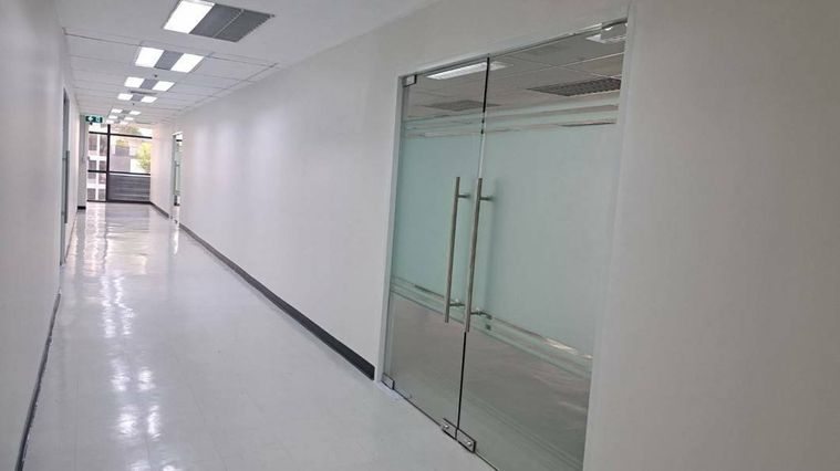 Office space for rent, Siriphinyo Building, near BTS Phaya Thai and Airport Link Phaya Thai, area 145.82  sq m., rental fee 80,201 baht / month