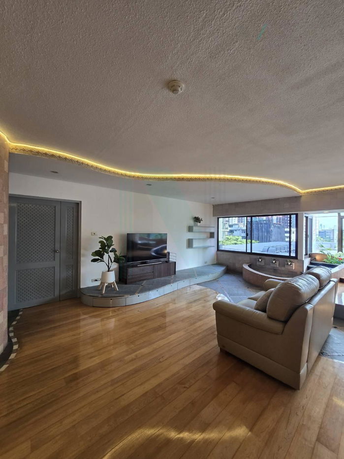 picture ðĐ For Rent Condo SITHAKARN CONDOMINIUM Building 1, Floor 5,2 bed room, Room size 245 sqm - 1/8